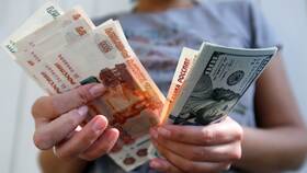 От чего зависит курс национальной валюты в Магнит